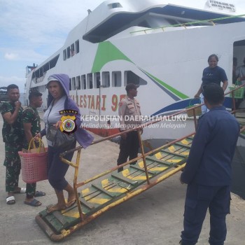 KPPP Polsek Serwaru Kedepankan Pelayanan Humanis Bagi Aktifitas Warga di Pelabuhan Laut