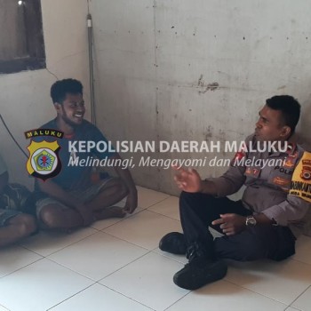 Bhabinkamtibmas Desa Wangel Laksanakan DDS Sampaikan Himbauan Kamtibmas.