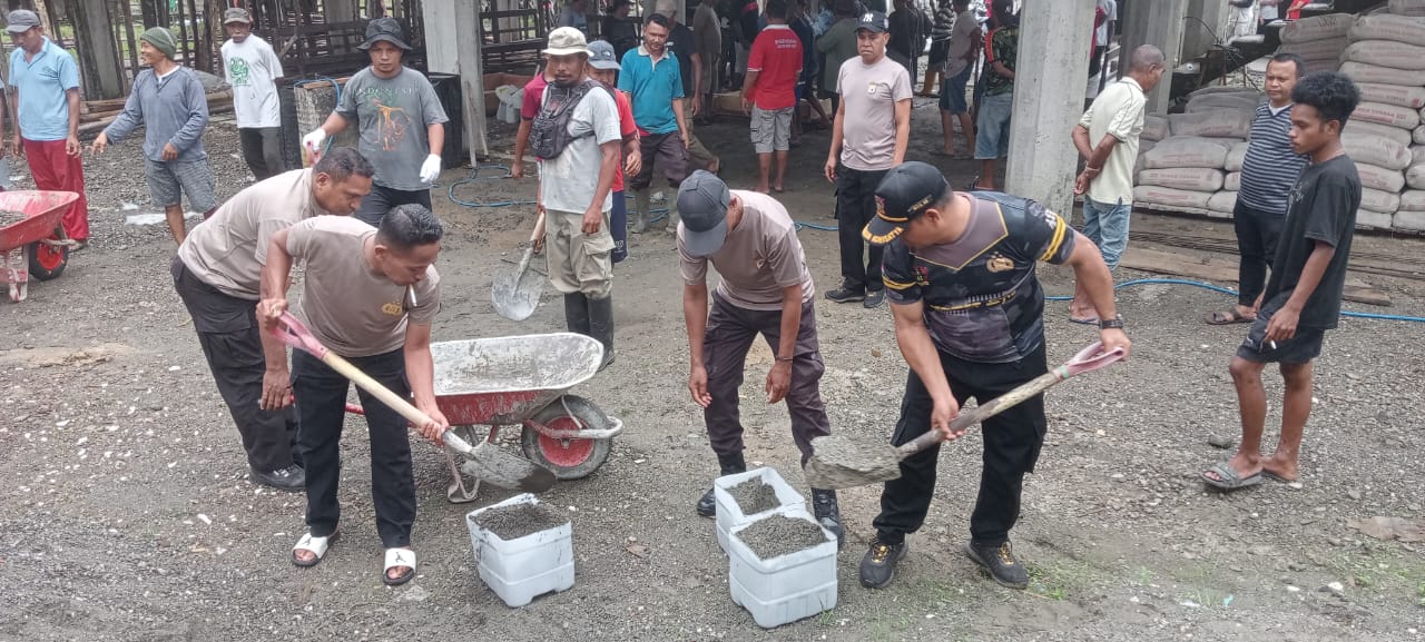 Personel Polsek Piru Gelar Colling System Bakti Bersama Warga