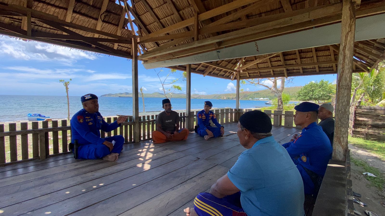 Kegiatan Bimas Perairan Dalam Rangka Program Basudara Manise Dengan Menyambangi Nelayan Pesisir