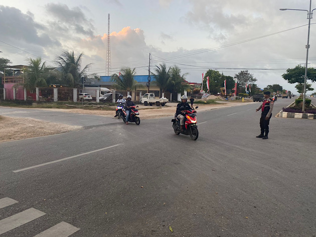 Hadir berikan pelayanan terbaik, Sat Samapta Polres Kepulauan Tanimbar lakukan Patroli dan pengaturan di sore hari