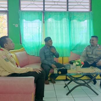 Bhabinkamtibmas Negeri Siri Sori Islam Gelar Kunjungan dan Himbauan Kamtibmas kepada Warga