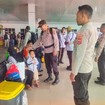 Polsek Salahutu Gelar Patroli Dialogis Cipta Kondisi untuk Jaga Keamanan di Wilayah Hukumnya