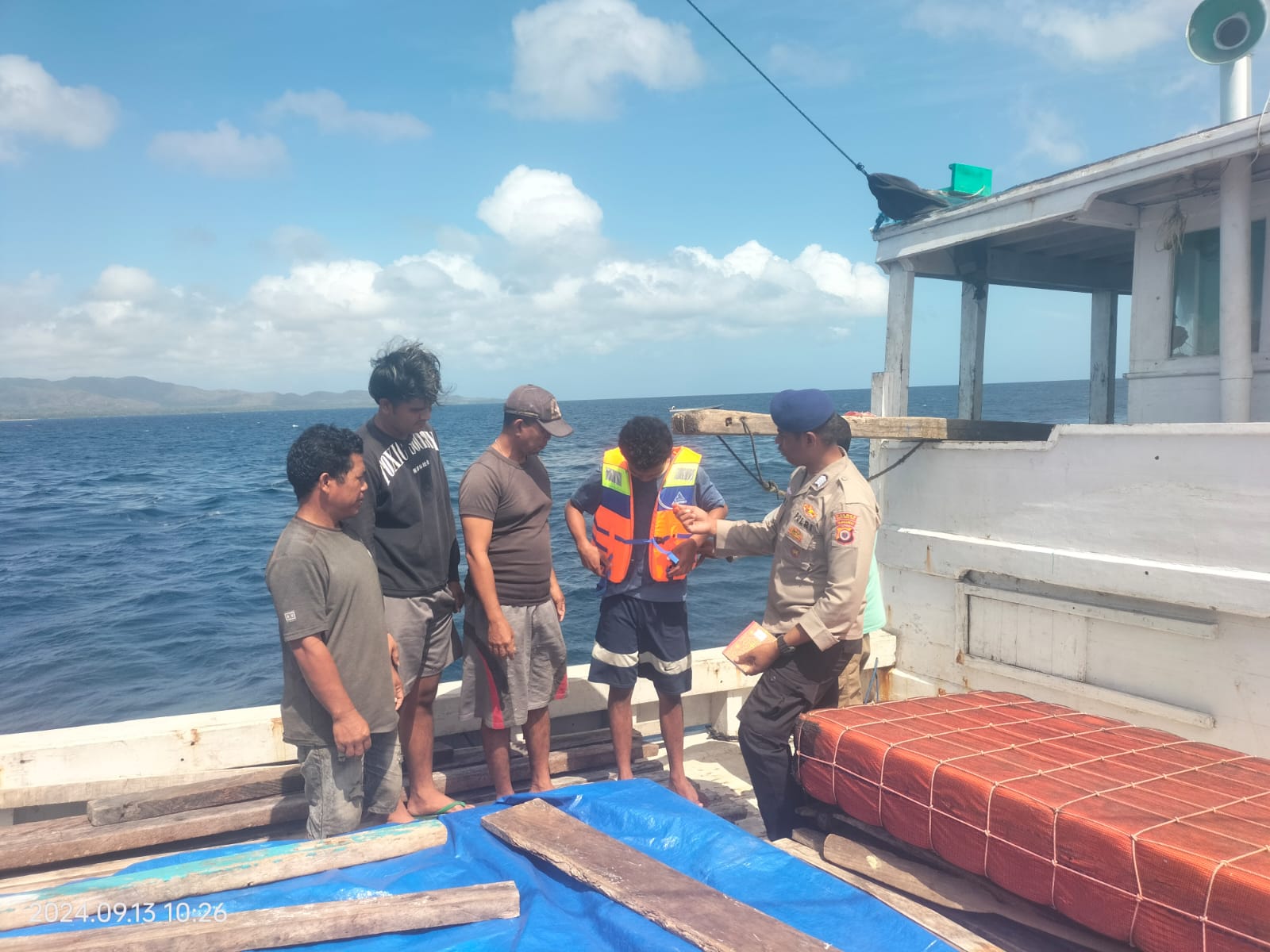 Satuan Polairud Polres MBD Optimalkan Patroli Perairan, Pantau Aktifitas Nelayan di Laut