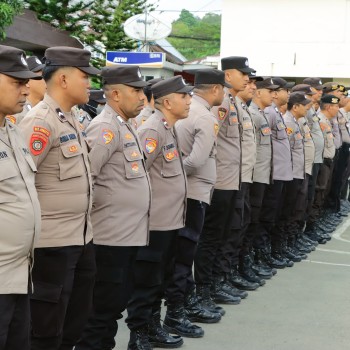 Polresta Ambon Turunkan 200 Personil untuk lakukan pengamanan Halal Fest dan Tabligh Akbar di Masjid Al Fatah