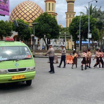 Polresta Ambon Lakukan Pengamanan kegiatan Lomba Gerak Jalan Indah