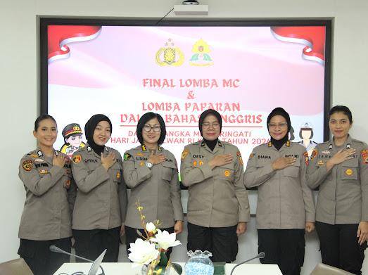 Perwakilan Polwan Polda Maluku, Briptu Olizhia Jane Mairuhu, S.Si. Teol, Juara I Lomba Paparan Bahasa Inggris Tingkat Mabes Polri