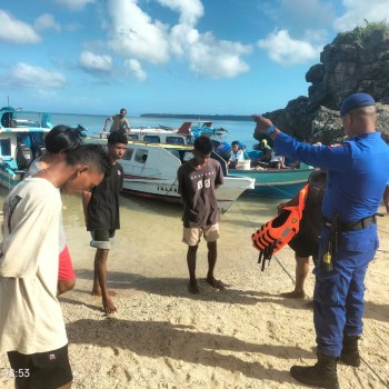 Satuan Polairud Polres MBD Sampaikan Program Pembinaan Kamtibmas Perairan Kepada Warga