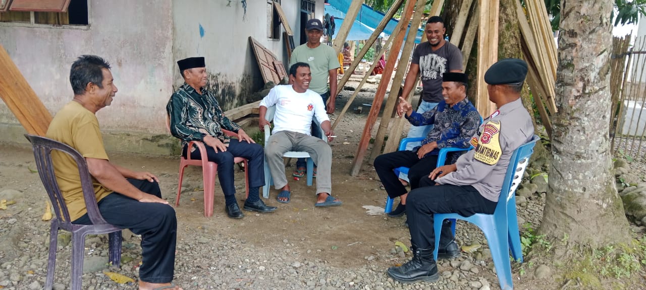 Bhabinkamtibmas Gelar Sambang dengan Tokoh Pemuda Bahas Keamanan Jelang Pemilu