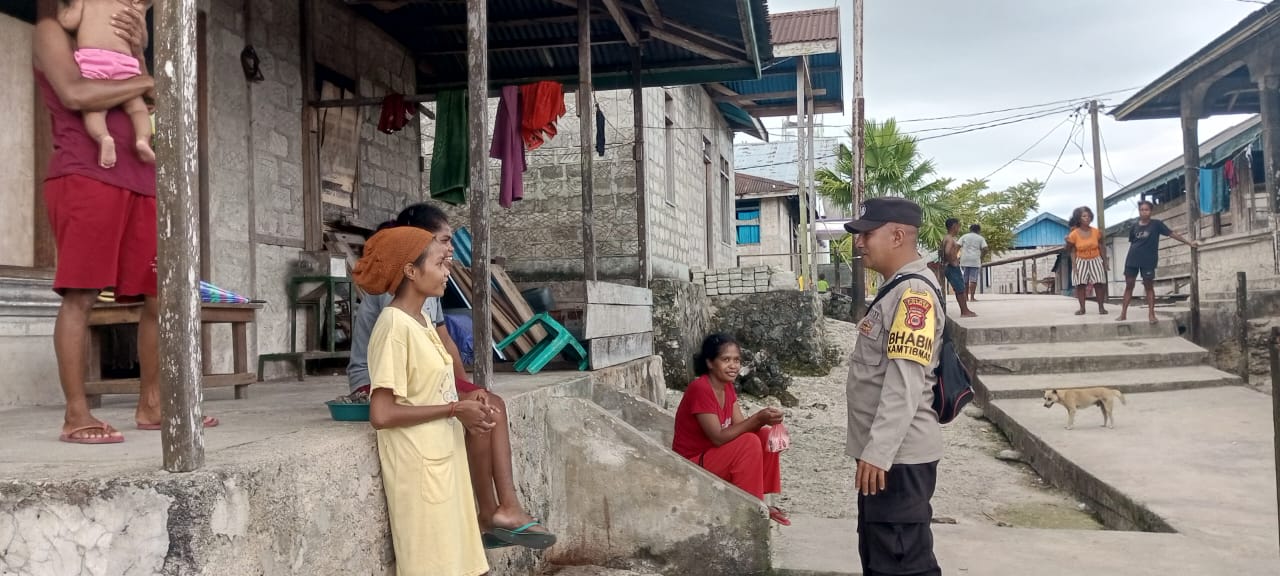 Jaling Kedekatan Humanis Bhabinkamtibmas Papakula Besar Senantiasa Temui Warga Binaanya.