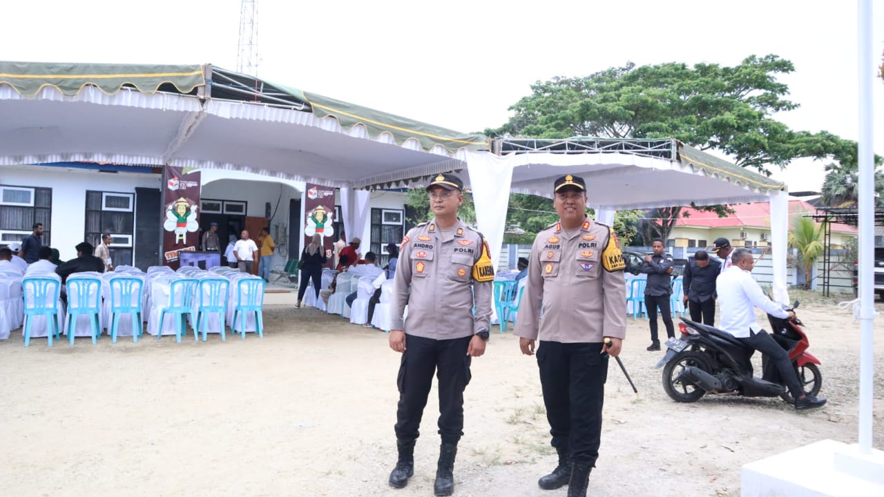 Kapolres SBT Cek Kesiapsiagaan Anggota Pam di Kantor KPUD