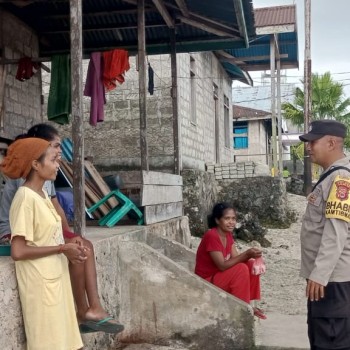 Jaling Kedekatan Humanis Bhabinkamtibmas Papakula Besar Senantiasa Temui Warga Binaanya.