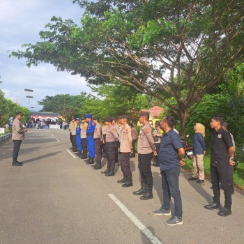 Polres SBB Laksanakan Pengamanan Guna Kelancaran Deklarasi Kampanye Damai Paslon Pilkada