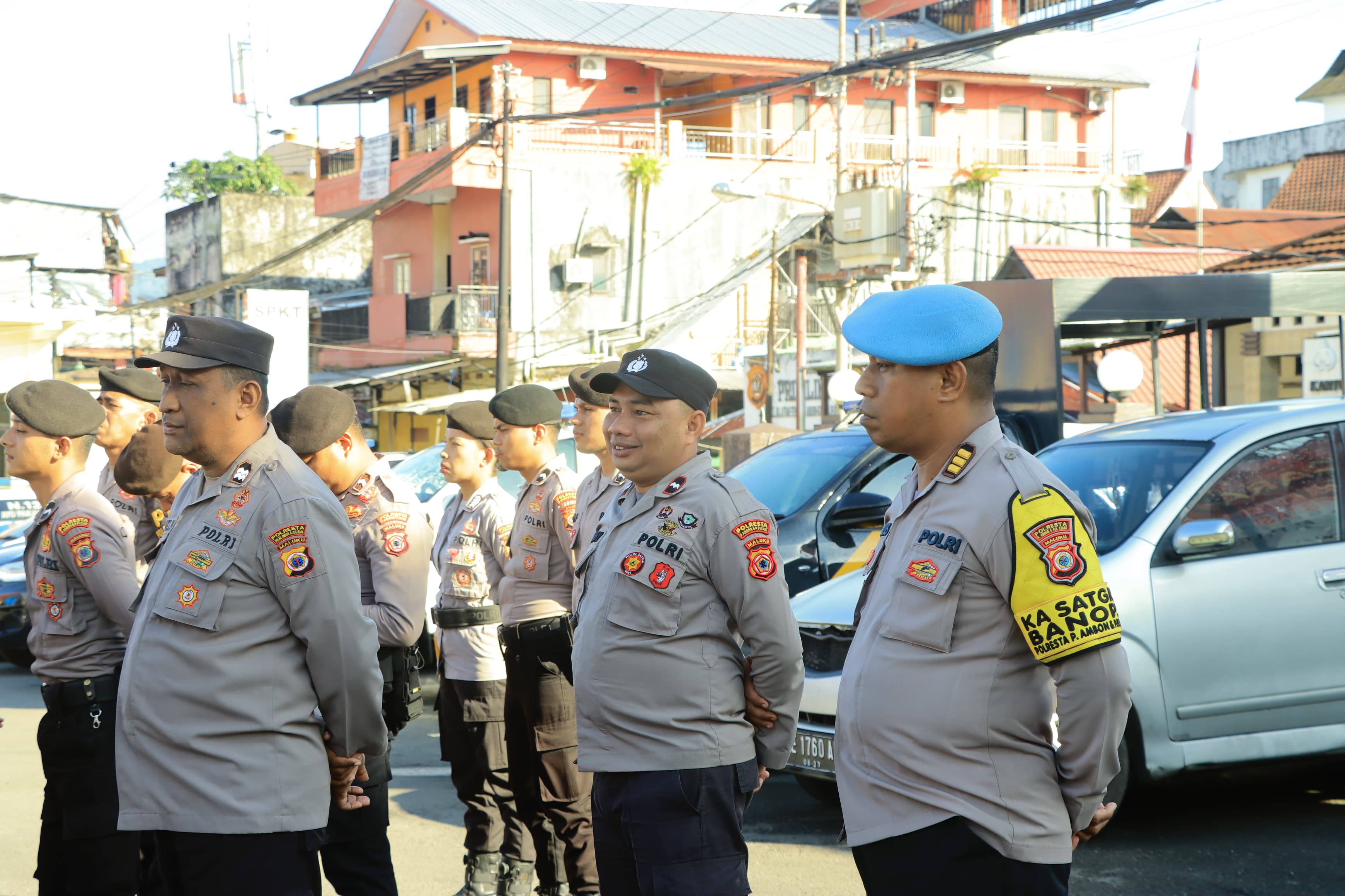 Personil Sie Propam Polresta Ambon Sigap Pastikan Kedisiplinan dan Kerapian Personil Polresta Ambon