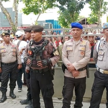 Siaga Keamanan Di KPU, Polres Malteng Kerahkan 200 Personil