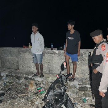 Ciptakan Suasana Aman dan Kondusif Jelang Pilkada 2024, Sat Samapta Polres Kepulauan Aru Gencar Laksanakan Patroli Malam Hari.