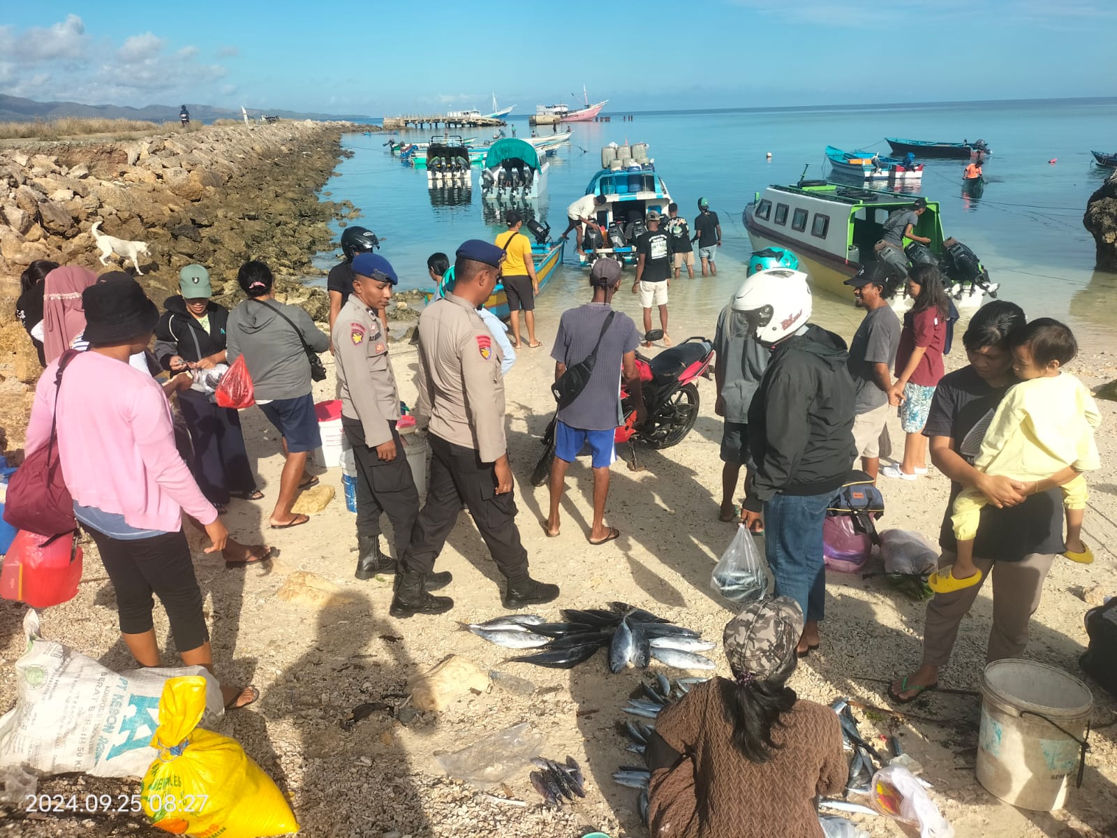 Sat Polairud Polres MBD Gelar Program Pembinaan Kamtibmas Perairan Kepada Warga