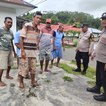 Bhabinkamtibmas Negeri Hutumuri Laksanakan DDS dan Penyuluhan Kamtibmas untuk Jaga Keamanan Lingkungan