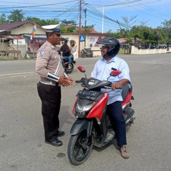 Giat Patroli dan Himbauan, Satlantas Polres SBB Ajak Tertib Berlalu Lintas