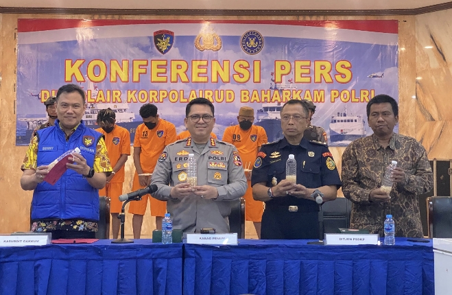 Ditpolair Baharkam Polri Amankan 4 Pelaku Penyelundupan 134 Ribu Baby Lobster di Banten, Negara Dirugikan Rp32,8 Miliar