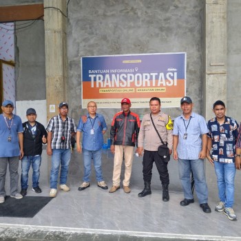 Bhabinkamtibmas Lakukan Pengamanan  Ibadah Minggu di Gereja ROCK Halong