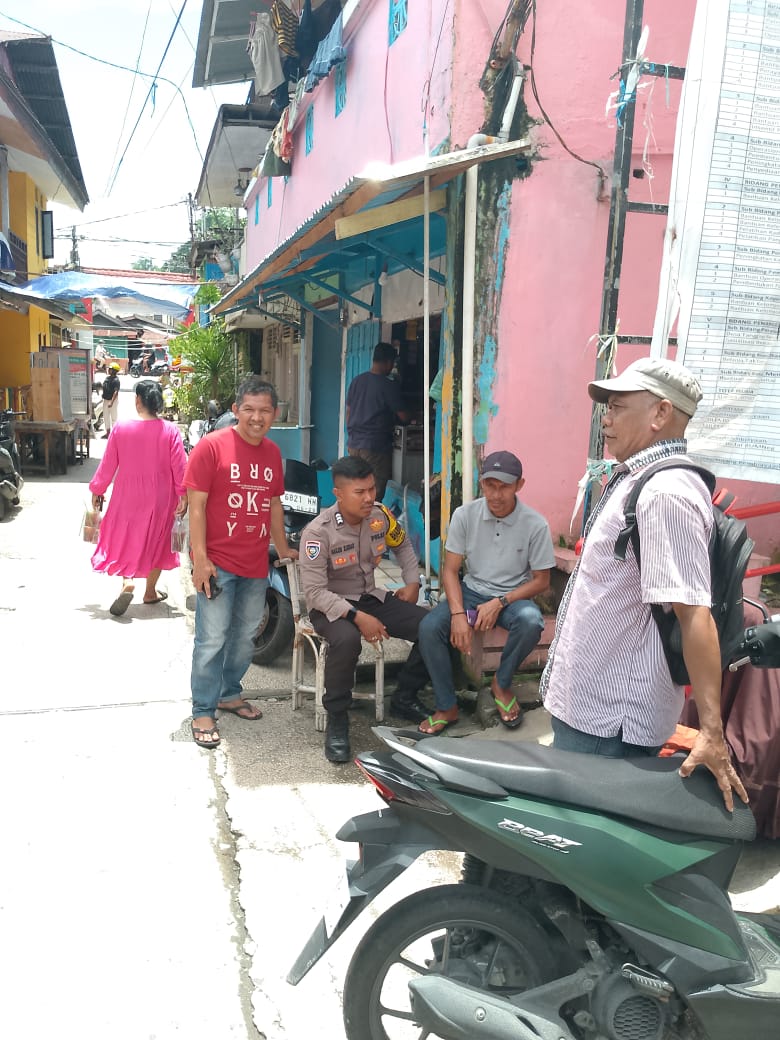 Sambang DDS Bhabinkamtibmas Batu Merah di Kecamatan Sirimau