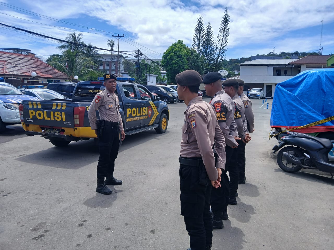Danru PRC Beri Pengarahan Kepada Personil Sebelum Pelaksanaan Patroli Siang