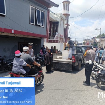 Tingkatkan keamanan saat Sholat Jumat, Sat Lantas Polres Kepulauan Tanimbar lakukan Pam Gatur