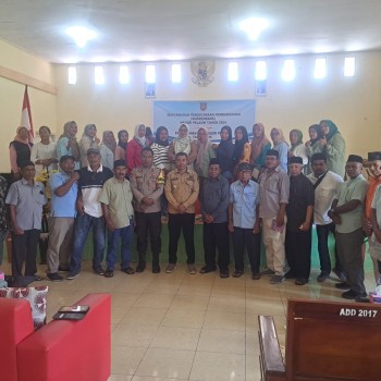 Bhabinkamtimbas Mengikuti kegiatan Musyawarah di Negeri Pelauw