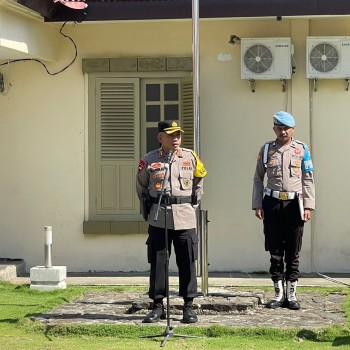 Polres Buru Selatan Gelar Apel Pengamanan Pelantikan Presiden dan Wakil Presiden