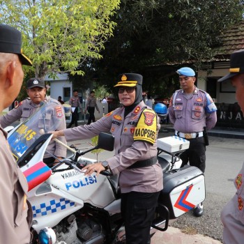 Jelang Pilkada 2024 Kapolres Buru AKBP Sulastri Sukidjang S. H. S. I. K. M. M. Gelaran Apel Tactical Inspection