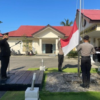 Polres Buru Selatan melaksanakan Upacara Hari Sumpah Pemuda ke 96 Tahun 2024