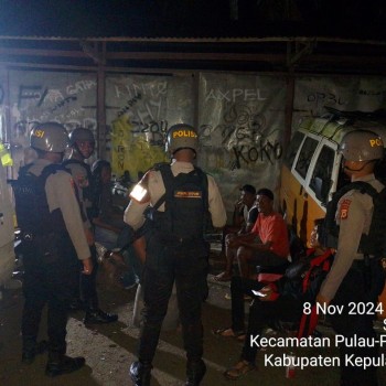 Tingkatkan Patroli Malam, Sat Samapta Polres Kepulauan Aru Hadir Guna Mencegah Gangguan Kamtibmas