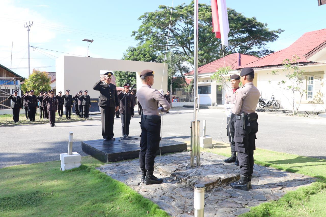 Polres Buru Selatan Gelar Upacara Hari Pahlawan Nasional 2024