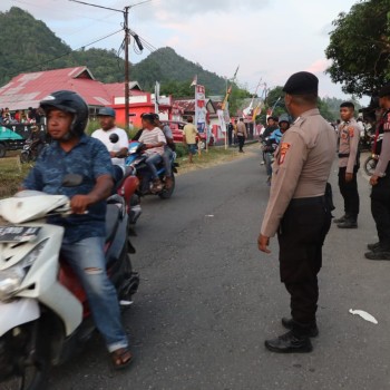 Polres Buru Selatan Amankan Kampanye Calon Bupati dan Wakil Bupati No Urut 03 di Kota Namrole