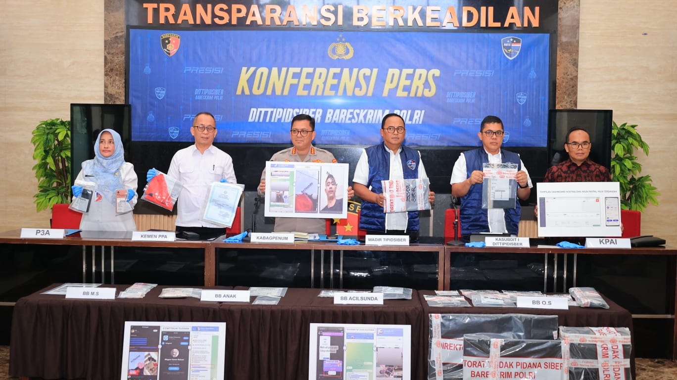 Polri Amankan Tersangka Pengelola Situs Penyebar Viideo Porno Anak