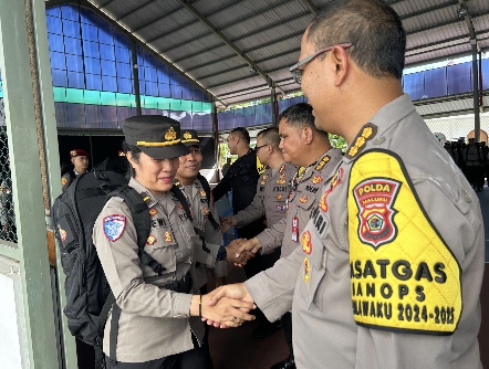 Puluhan Personel BKO Polda Maluku Dikerahkan Amankan Pilkada di KKT