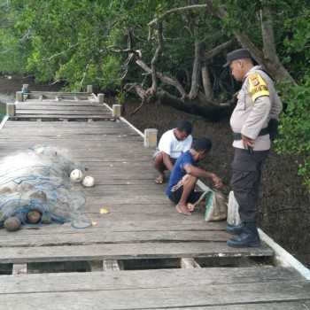 Polres Buru Selatan Laksanakan Cooling System Jelang Pilkada 2024 di Desa Lumoy Kec. Ambalauw Kab. Buru selatan