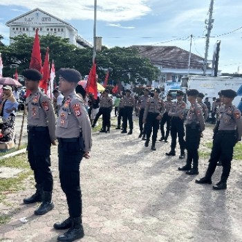 Ratusan Personel Satgas OMP Salawaku Dikerahkan Amankan Kampanye Akbar Paslon Gubernur Nomor Urut 1