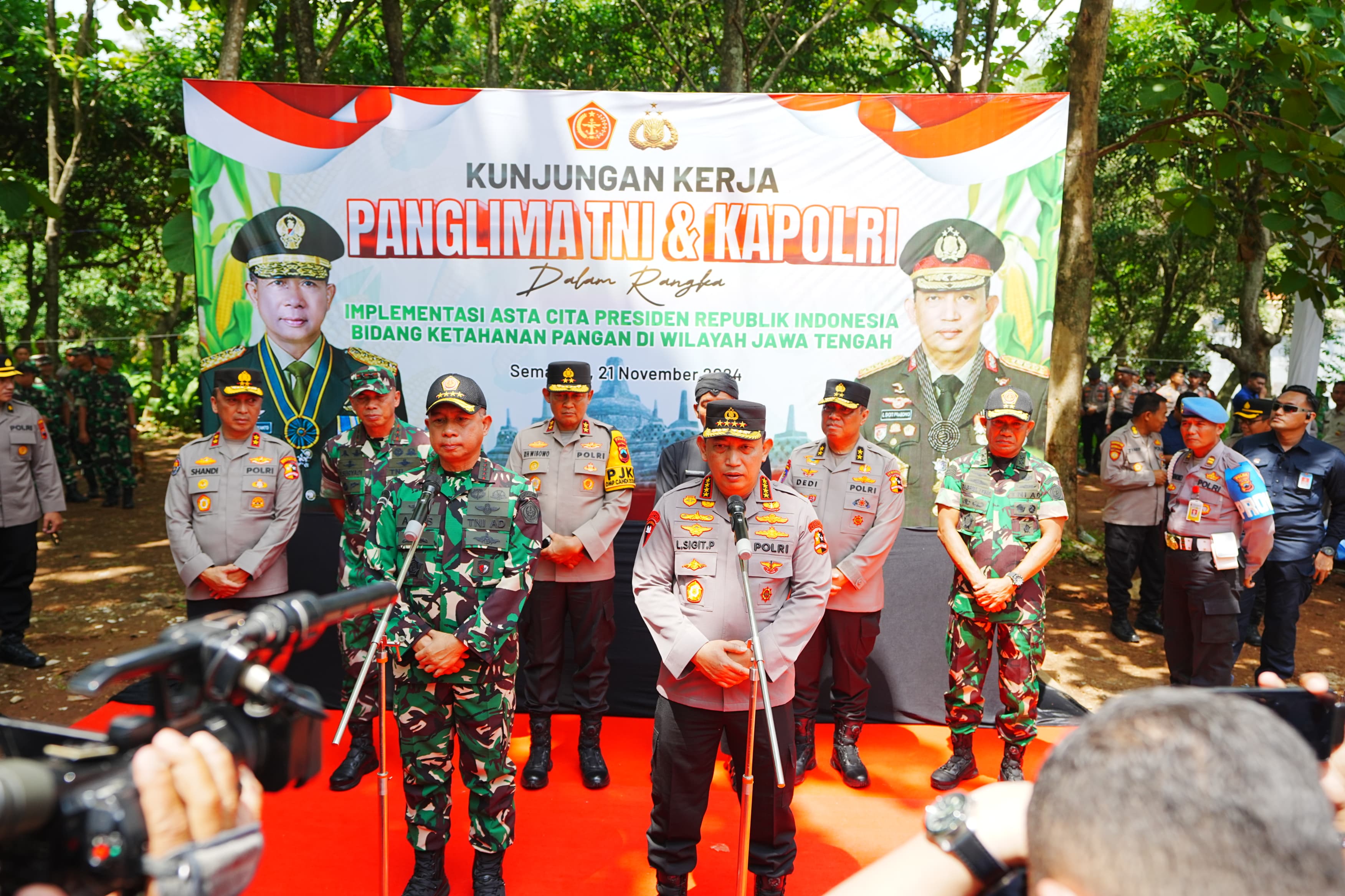 Kapolri-Panglima TNI Melaksanakan Kunjungan Kerja Sekaligus Tinjau Kesiapan Program Ketahanan Pangan di Jawa Tengah