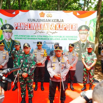 Kapolri-Panglima TNI Melaksanakan Kunjungan Kerja Sekaligus Tinjau Kesiapan Program Ketahanan Pangan di Jawa Tengah