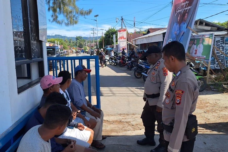 Sat Binmas Polres Buru Selatan terus melaksanakan kegiatan Cooling System, Ciptakan Pilkada 2024 Yang Kondusif