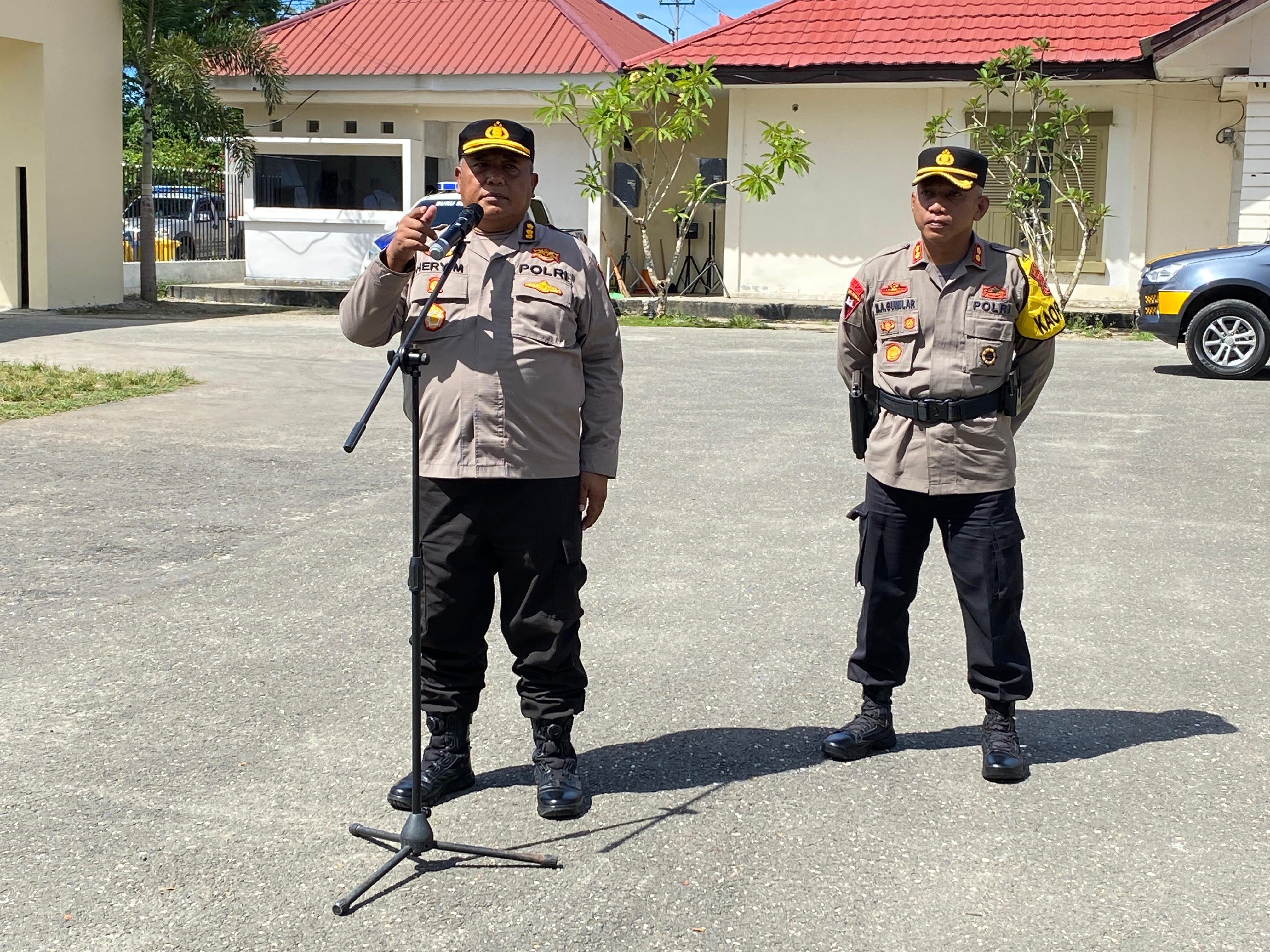 80 Personil BKO dari Polda Maluku Tiba di Pelabuhan Namrole Siap Amankan Pilkada 2024 di Kabupaten Buru Selatan