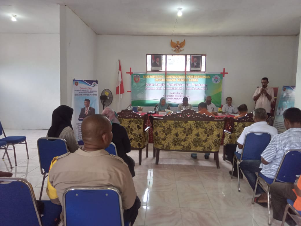 Bhabinkamtibmas Negeri Kariu Mengikuti kegiatan Musyawarah Perencanaan Pembangunan (Musrenbang) Negeri Kariu