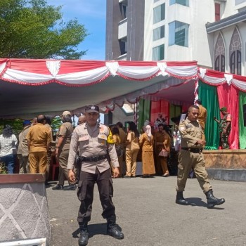 Polsek Sirimau Amankan Kegiatan Safari Natal Pemerintah Kota Ambon di Gereja Imanuel Karpan