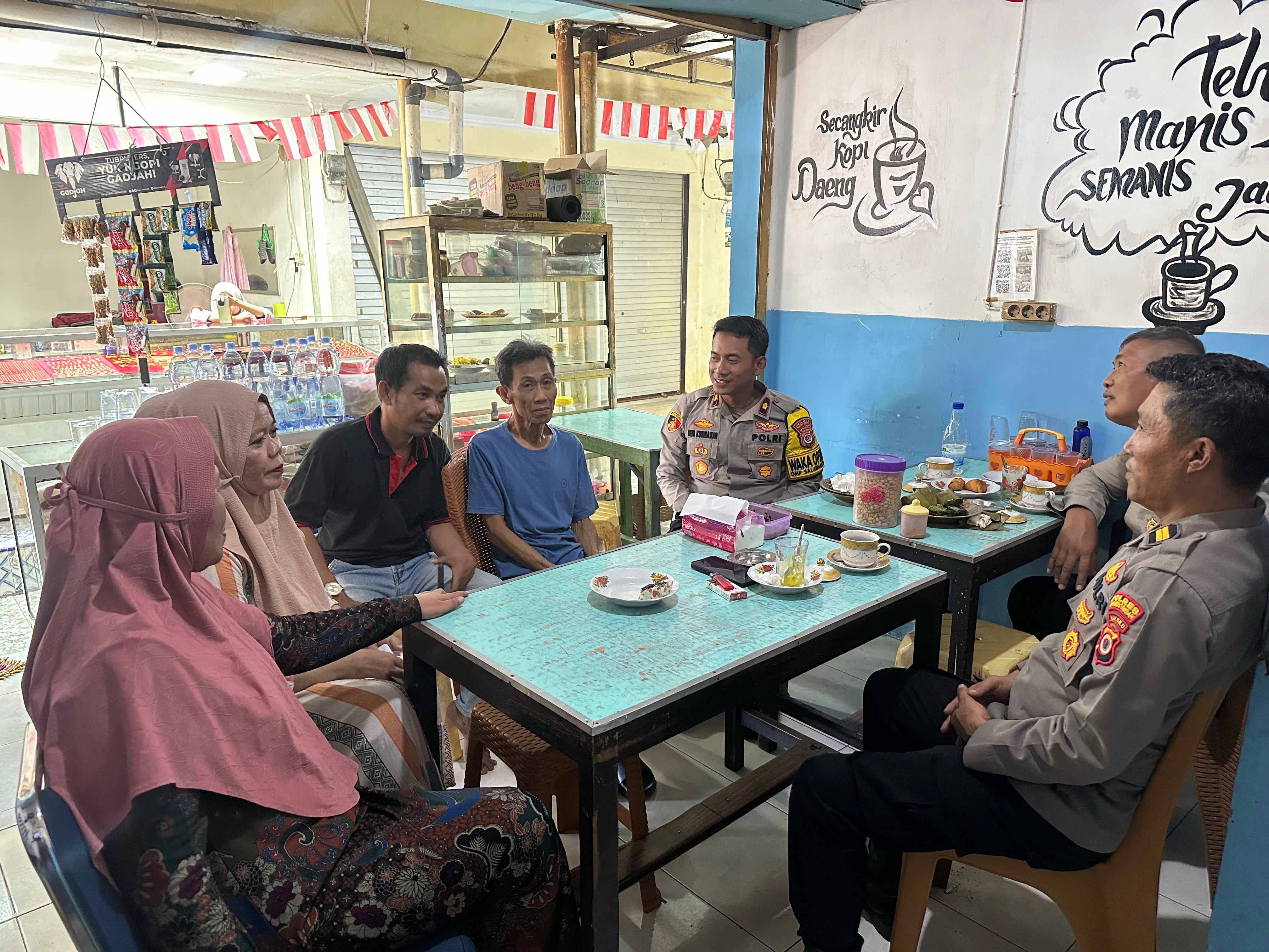 Kembali Waka Polres Malteng Gelar Jumat Curhat Bersama Warga