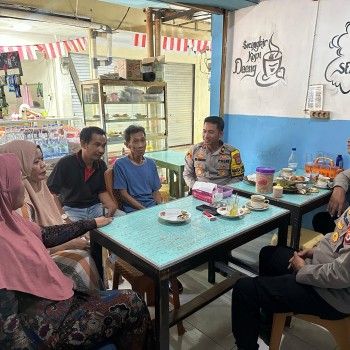 Kembali Waka Polres Malteng Gelar Jumat Curhat Bersama Warga