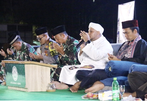 Kabid Humas Polda Maluku Hadiri Safari Dakwah Ustadz Abdul Somad di Lapangan Merdeka Ambon