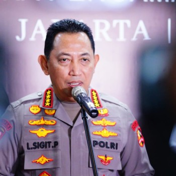 Kapolri: Personel Gabungan Polri-TNI Siap Amankan 61 Ribu Lokasi Ibadah dan Rekreasi Saat Natal-Tahun Baru