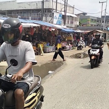 Secara berkeliling, Sat Binmas Polres Kepulauan Tanimbar lakukan Imbauan jelang Nataru